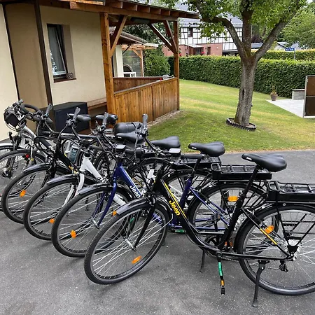 Sommerhaus Am Nationalpark Eifel Mit Sauna Und Whirlpool Hébergement de vacances Montjoie