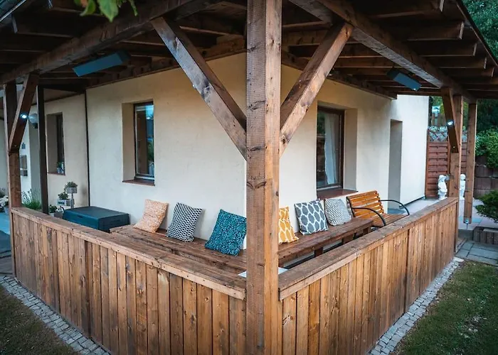 Sommerhaus Am Nationalpark Eifel Mit Sauna Und Whirlpool 別荘 モンシャウ