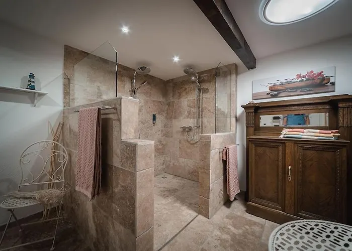 Hébergement de vacances Sommerhaus Am Nationalpark Eifel Mit Sauna Und Whirlpool