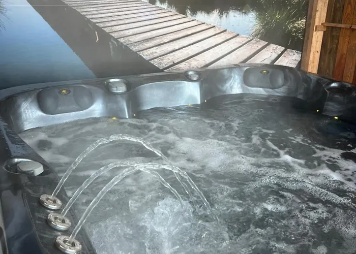 Sommerhaus Am Nationalpark Eifel Mit Sauna Und Whirlpool 別荘